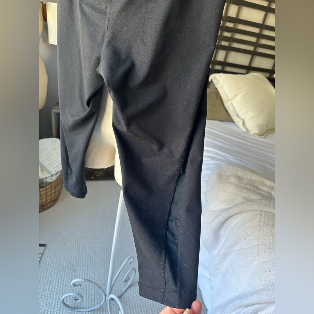 Zella black capri leggings with mesh sides, size XL - Picture 11 of 11